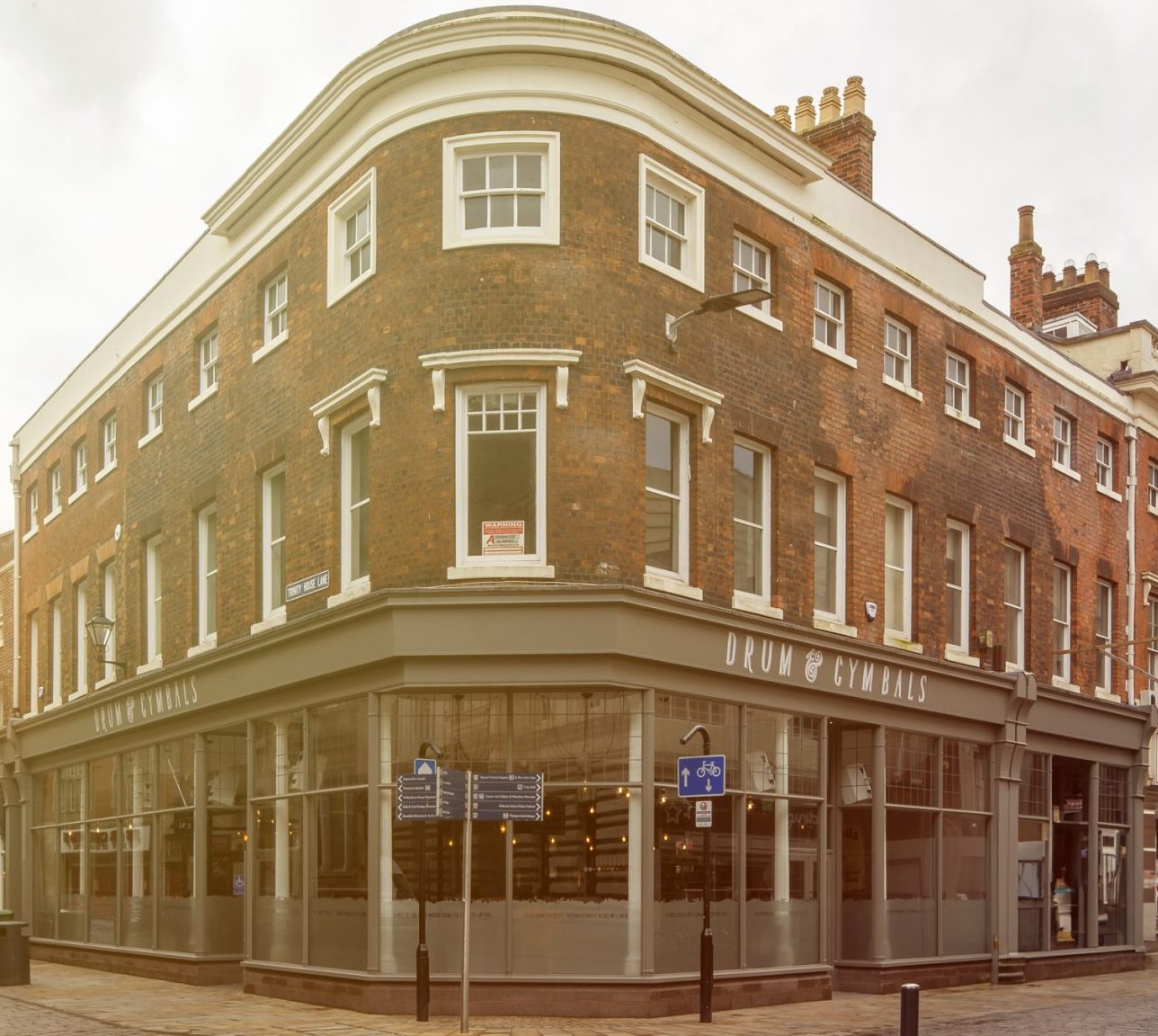 Drum & Cymbals in Hull
